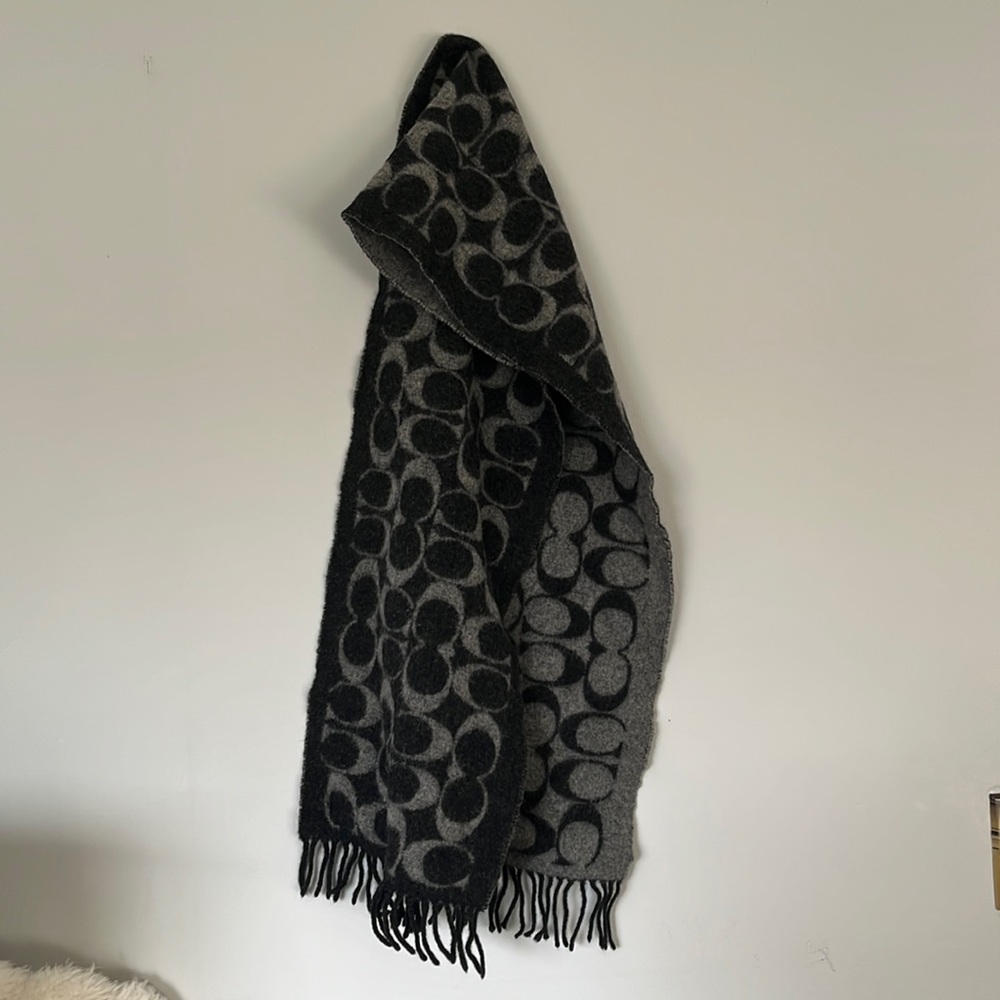 Reversible Coach Scarf!